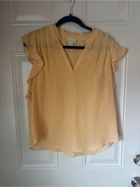Liz Claiborne Yellow Flutter Sleeve V-Neck Blouse